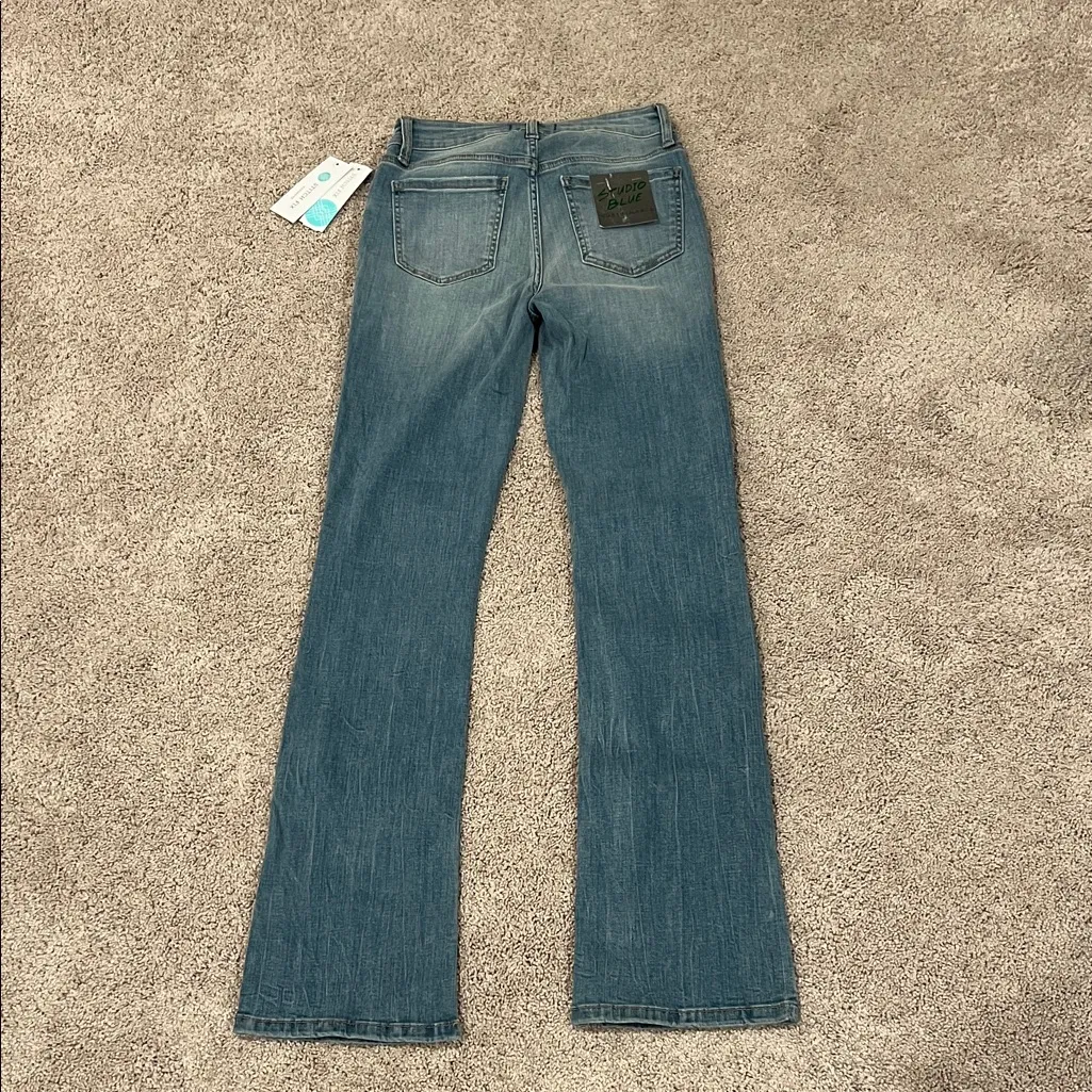Stylish Blue Boot Cut Jeans for Women - Image 3