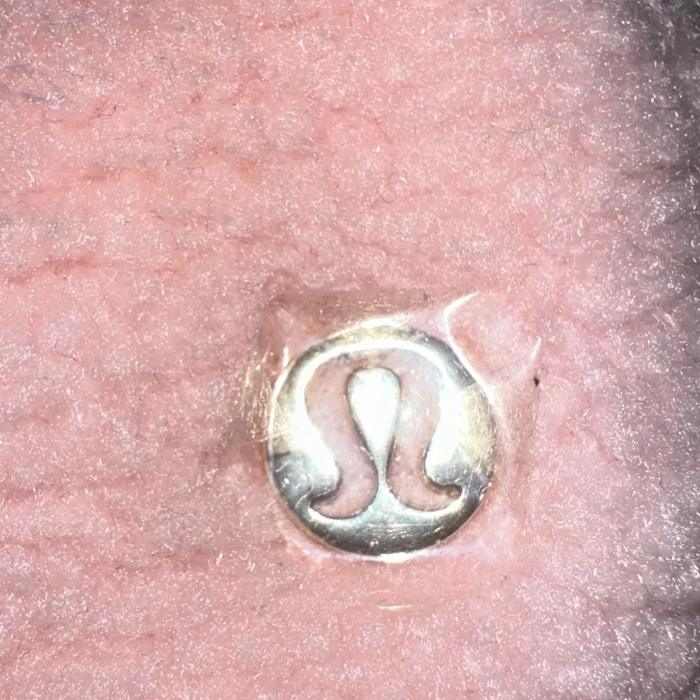 NWT Lululemon Fleece Everywhere Belt Bag 1L in Pink Mist / Gold - Image 3