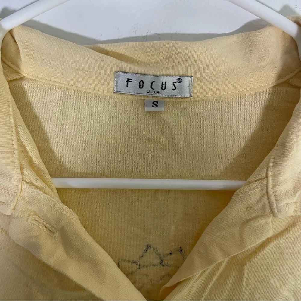Vintage Women’s Baby Yellow Button Down Beachy Blouse Size Small - Image 3