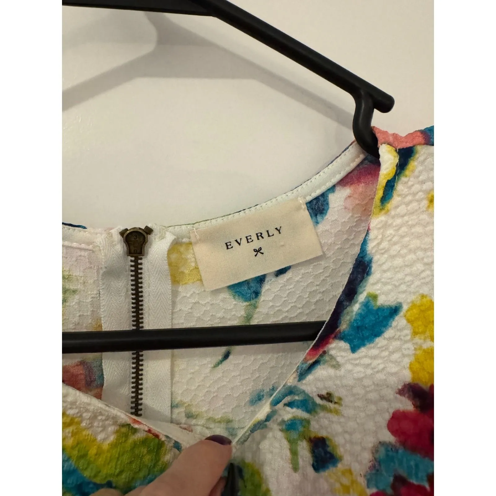 Everly Floral Top – Size M - Image 4