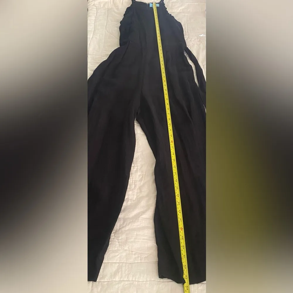CECE Jumpsuit with Ruffle Accent & Wide Leg Black Size 4 EUC - Image 7