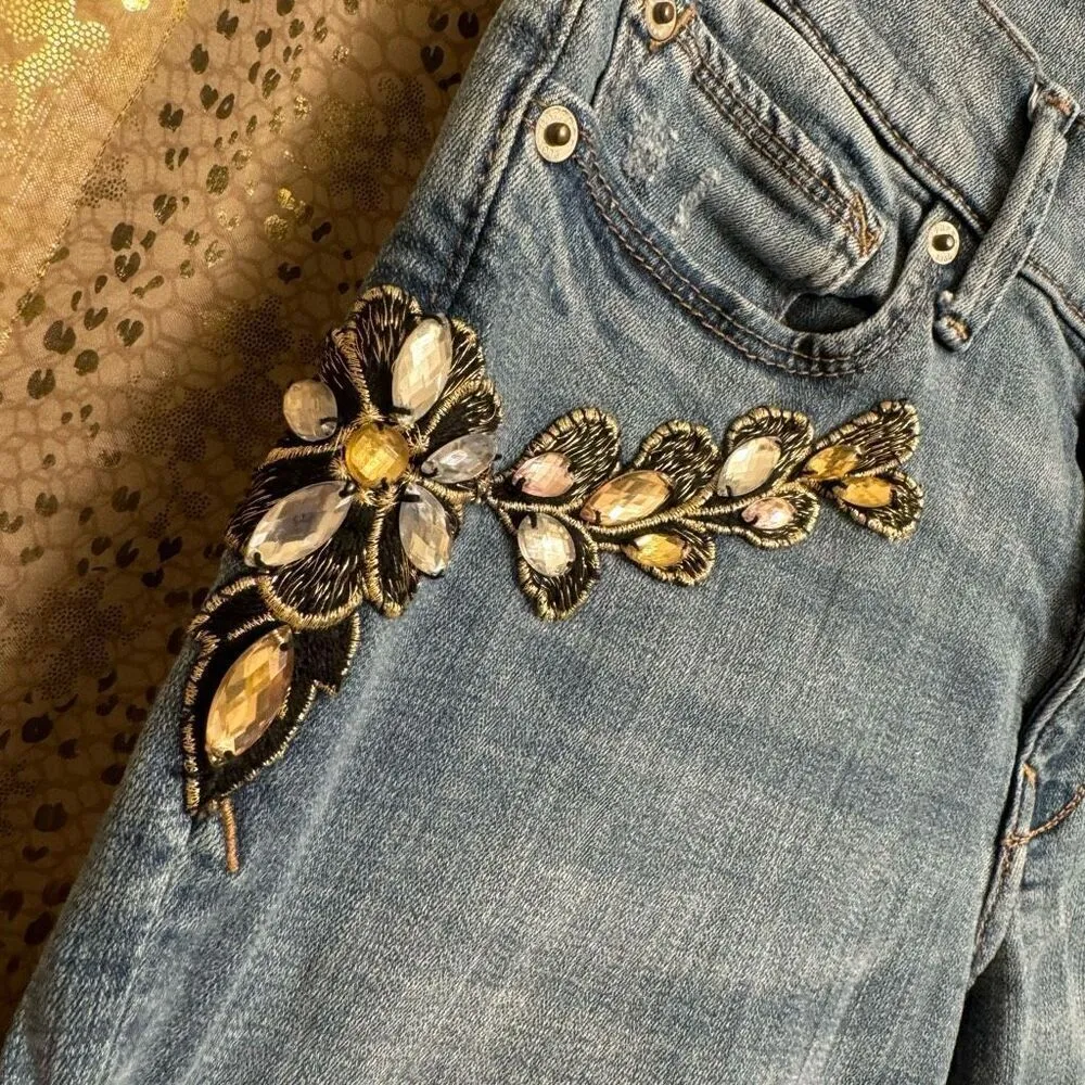 Express Ankle Mid Rise Rhinestone Floral Distressed Skinny Jeans Size 4 - Image 6