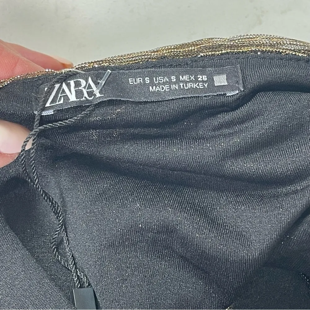 ZARA Gold Silver lurex Metallic Sleeveless Short Crop Top w/Ruffle Front Sz S - Image 10