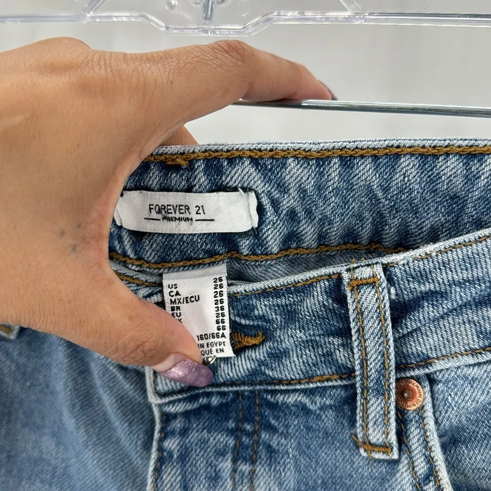 Forever 21 high waisted distressed tapered leg jeans festival casual Y2K - Image 5