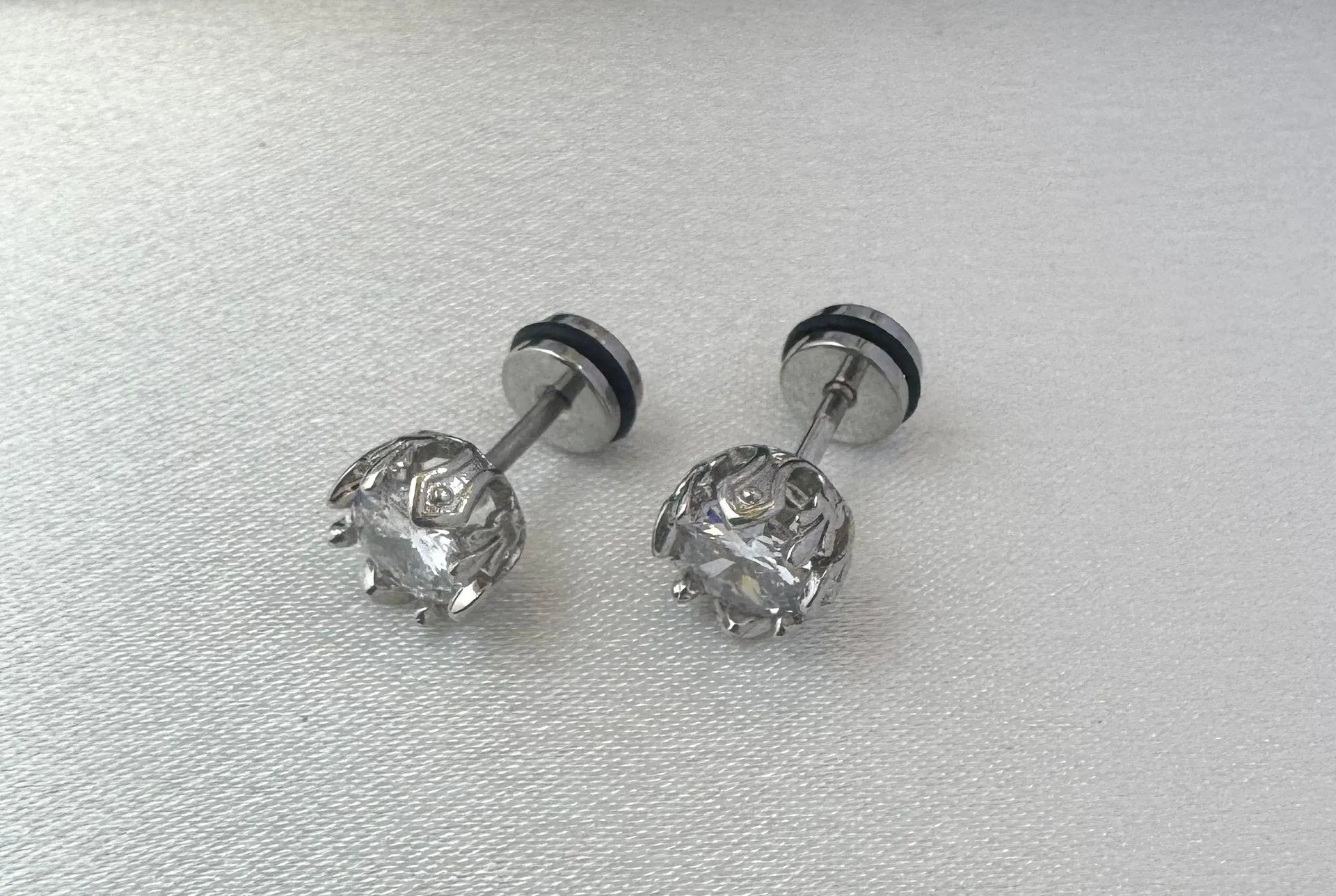 CZ Cubic Zirconia Screw - Image 3