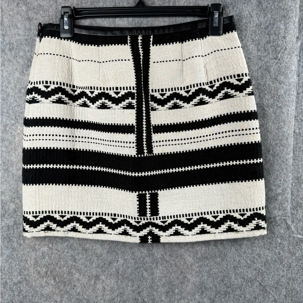 Madewell Women's Size 2 Black and‎ White Tribal Mini Skirt leather accents - Image 5