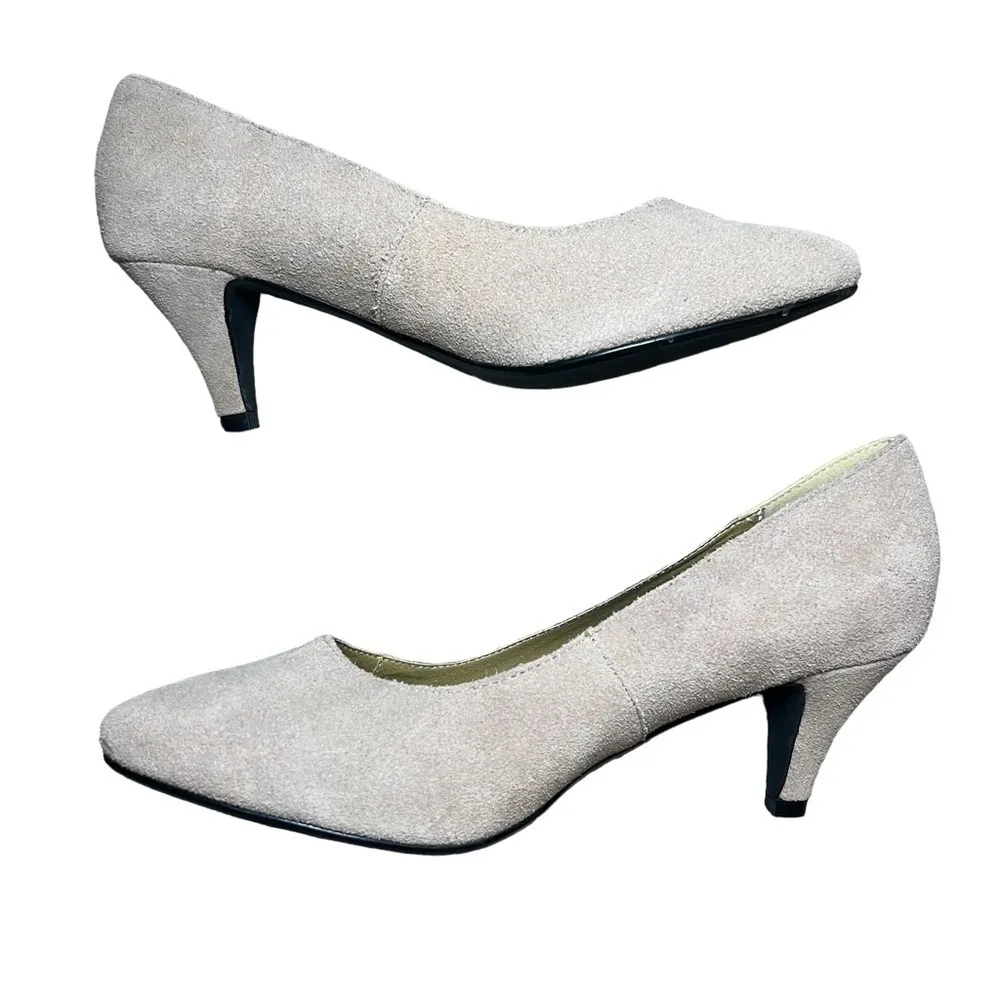 KIMCHI BLUE Nude Suede Heels - Image 8