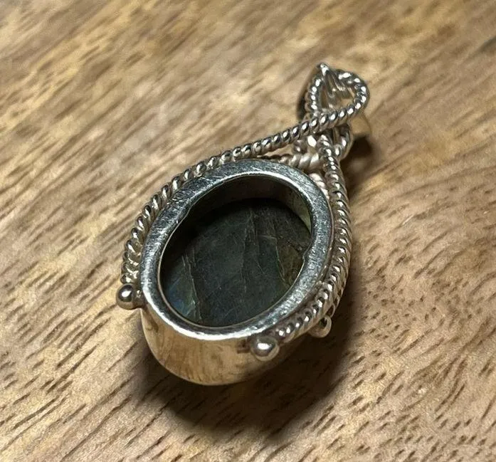 Labradorite Rope Detail 925 Sterling Silver Pendant - Image 11