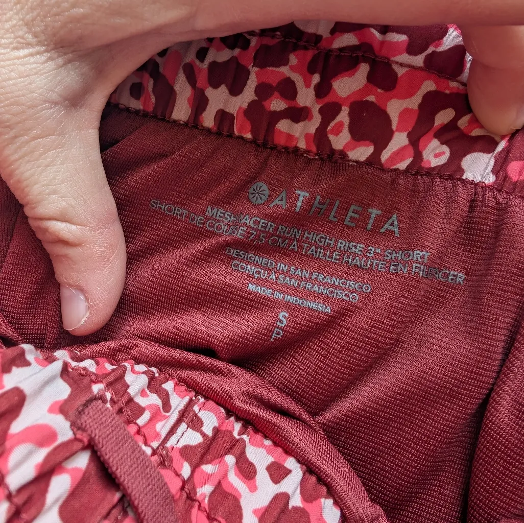 Athleta Mesh Racer Run High Rise 3" Shorts Womens S/P Red/Pink/White - Image 3