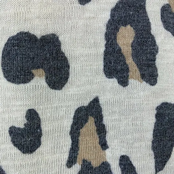 Premise Tunic Top M Leopard Print Shark‎ Bite Hem 3/4 Sleeve Scoop Neck - Image 6