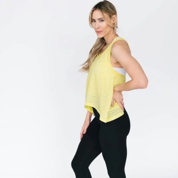 Zyia Active‎ Nimbus Split Back Knot Crop Top - Image 3