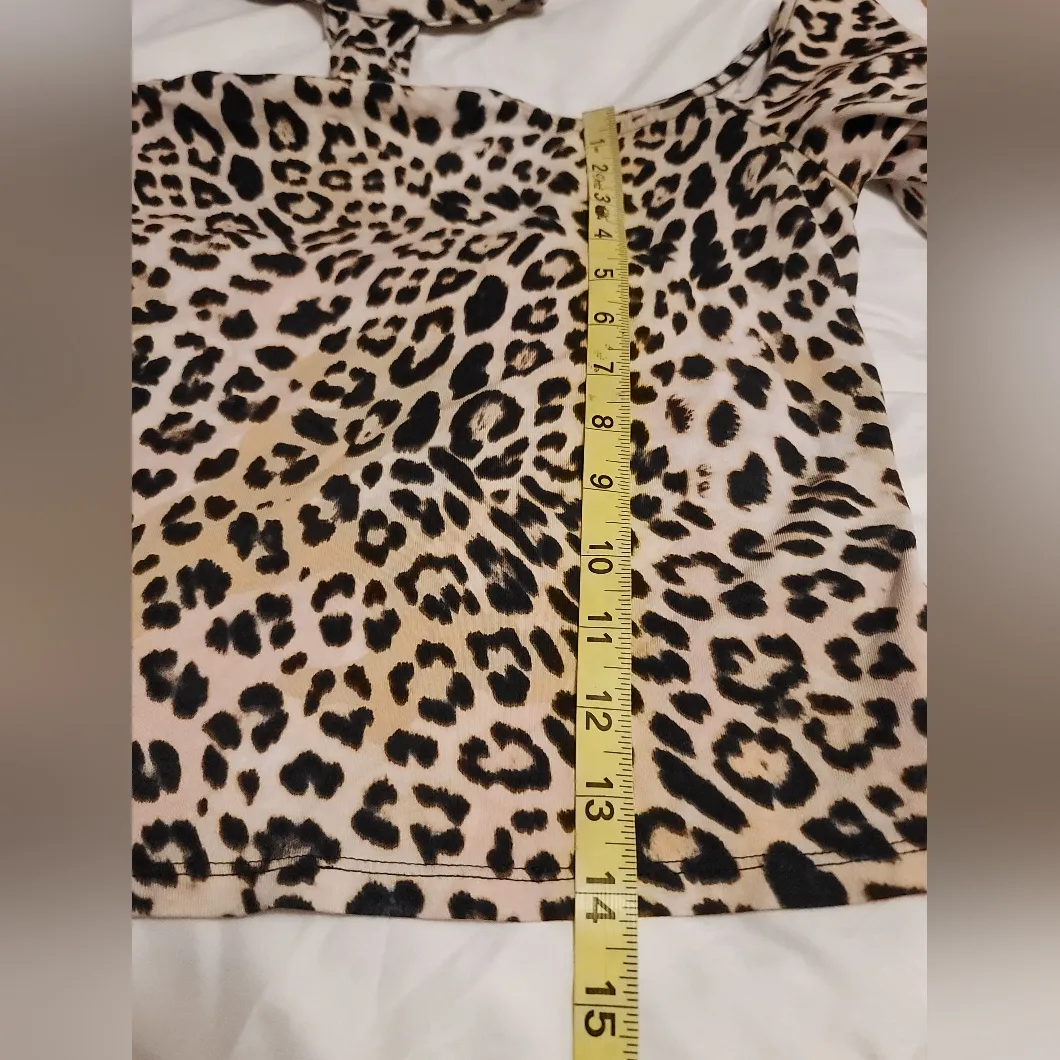 GUESS Women's Long Sleeve Specta Choker Top, Leo camo Natural, Large - Image 10