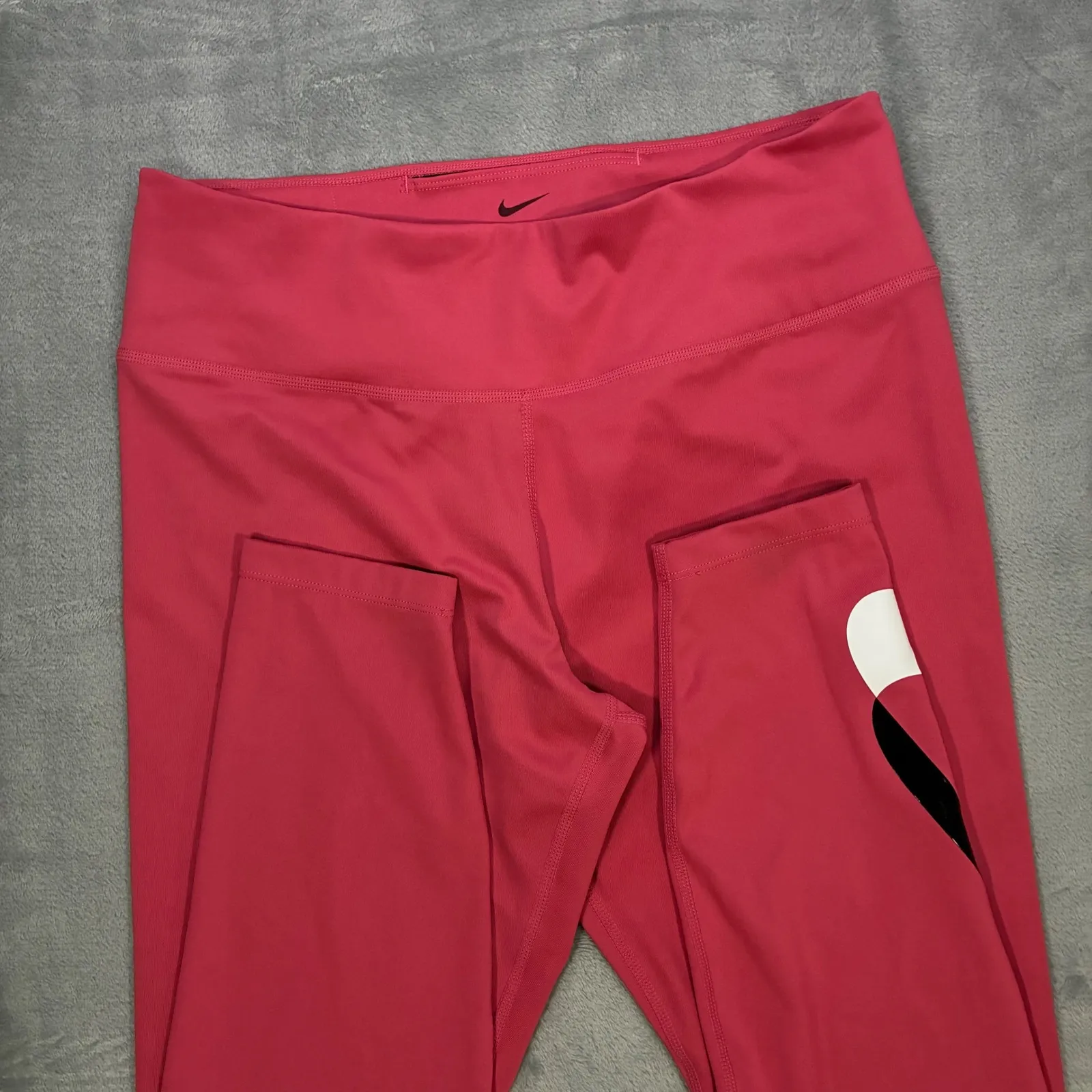 Nike Pink Dri-FIT 7/8 Leggings Large Swoosh Logo Athletic Pants Women's L - Image 3