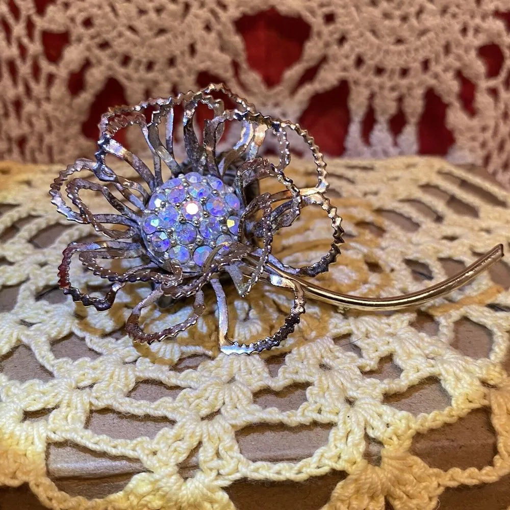 Vintage Huge Sarah Coventry‎ Gold Daisy Whimsical Flower AB Rhinestones Brooch - Image 4