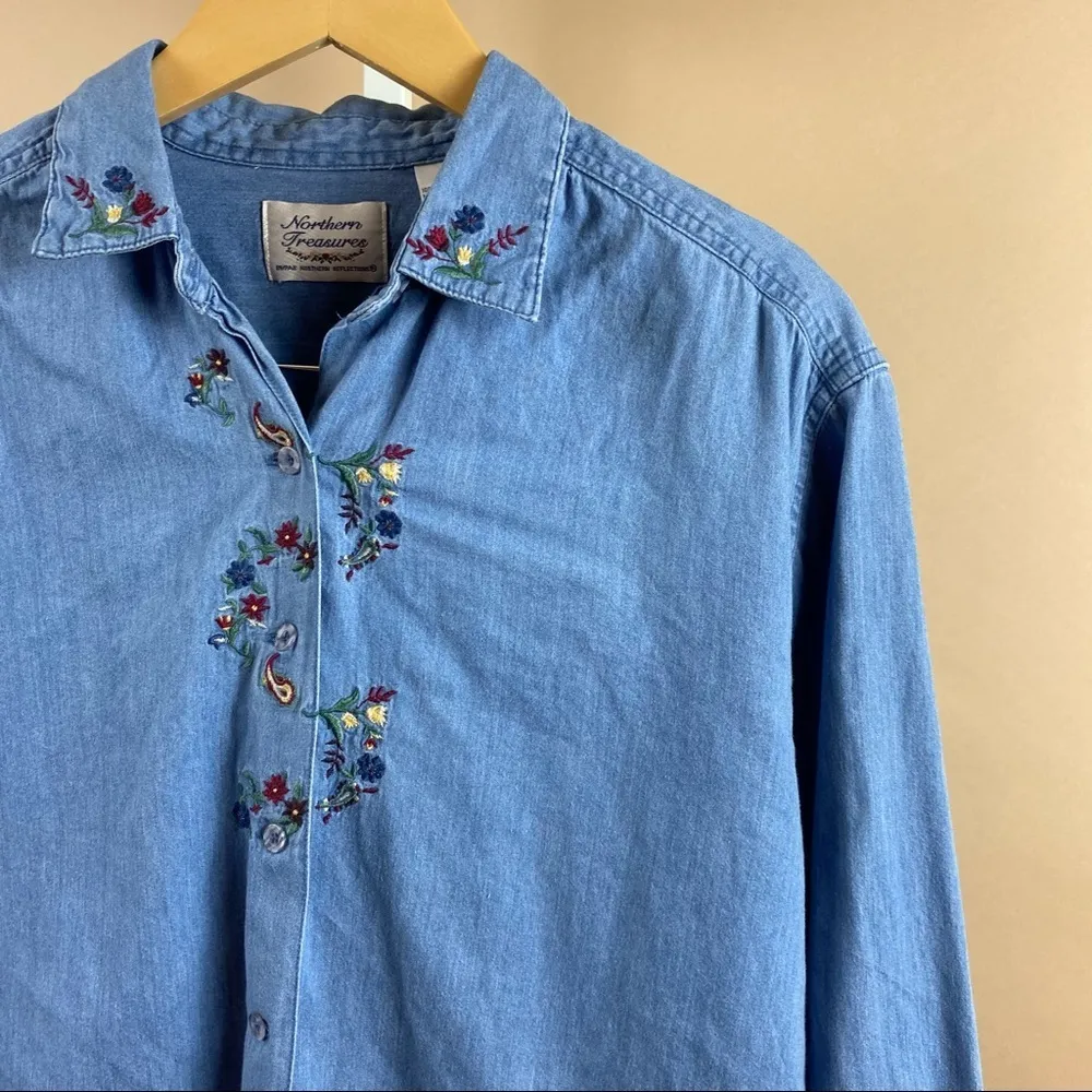 Vintage Northern Treasure XS 90’s Floral Embroidered Chambray Top Cottagecore Blue - Image 8