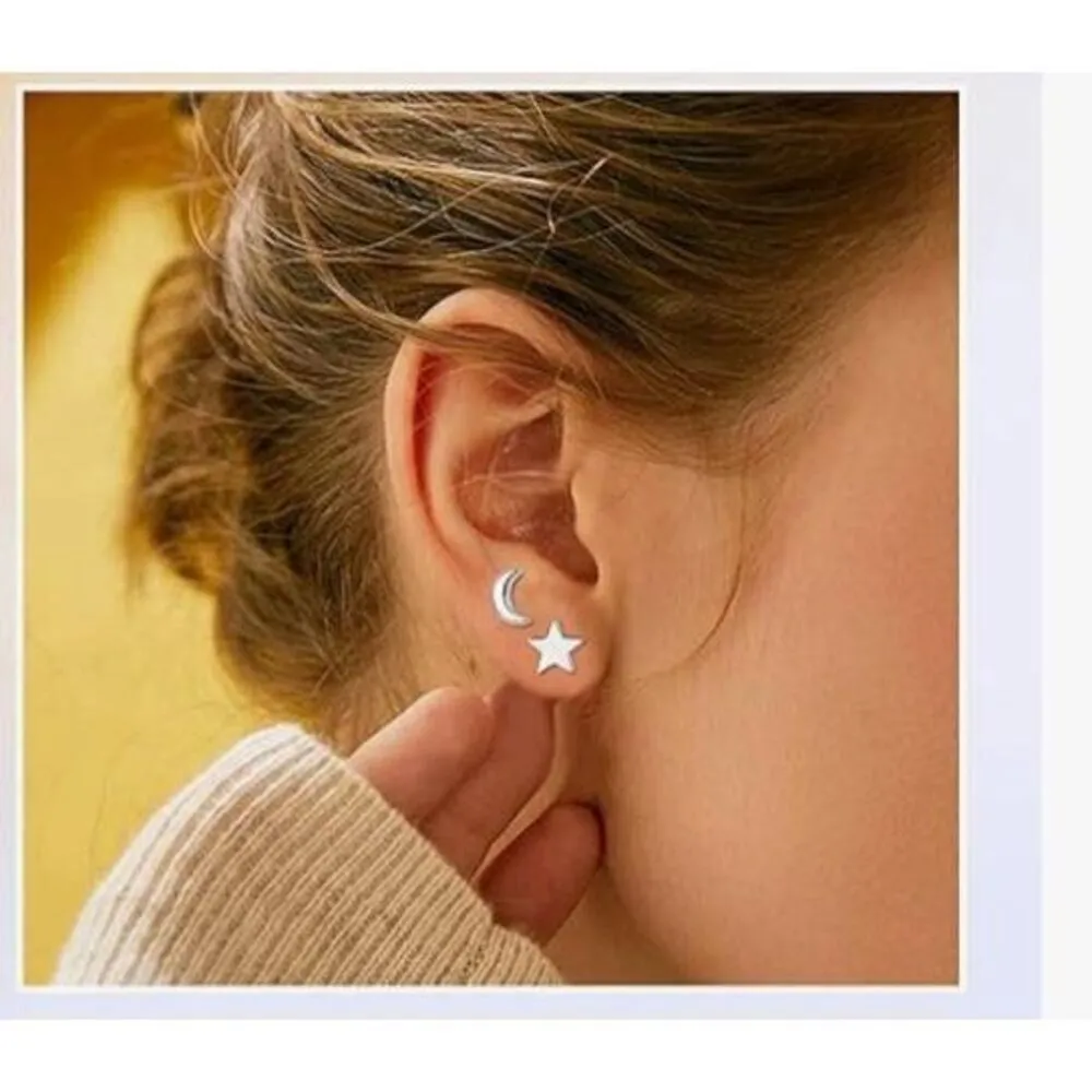 Silver Moon Stud Earrings 20G 925 Sterling Silver Hypoallergenic Post Backs New - Image 3