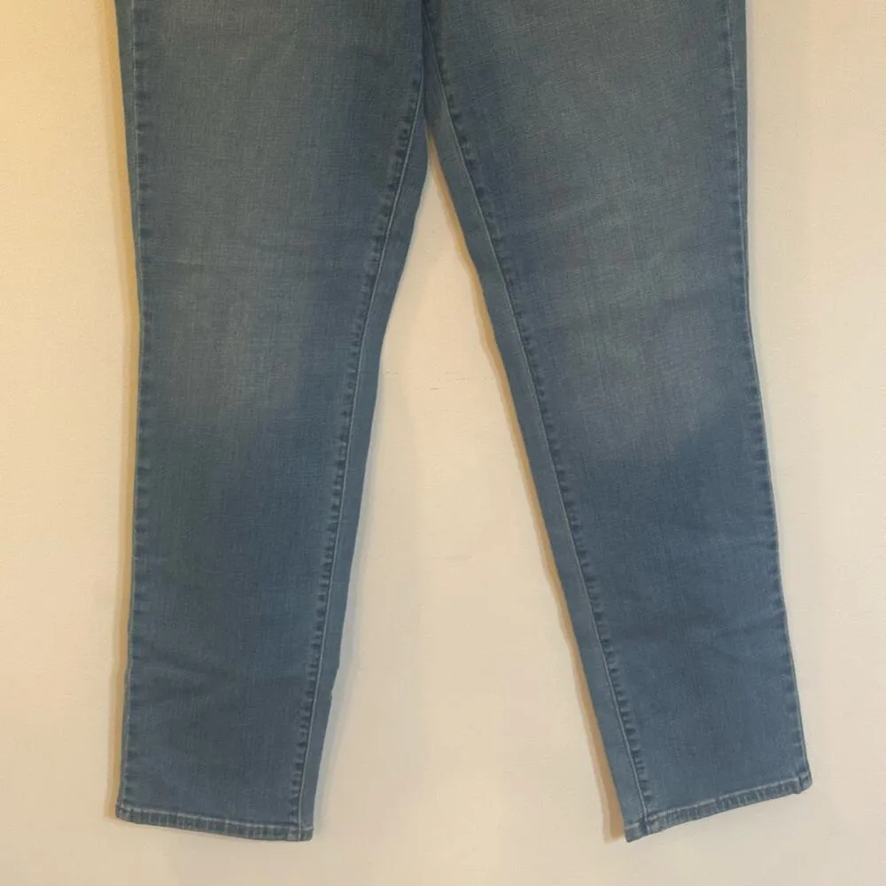 New Talbots Straight Leg Jeans sz 8 Women's Straight Leg Jeans medium wash - Image 7
