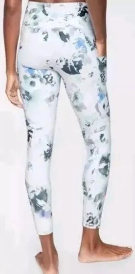 Athleta STASH POCKET SALUTATION PEONY 7/8
TIGHT Legging Cool Multi Size Small - Image 2
