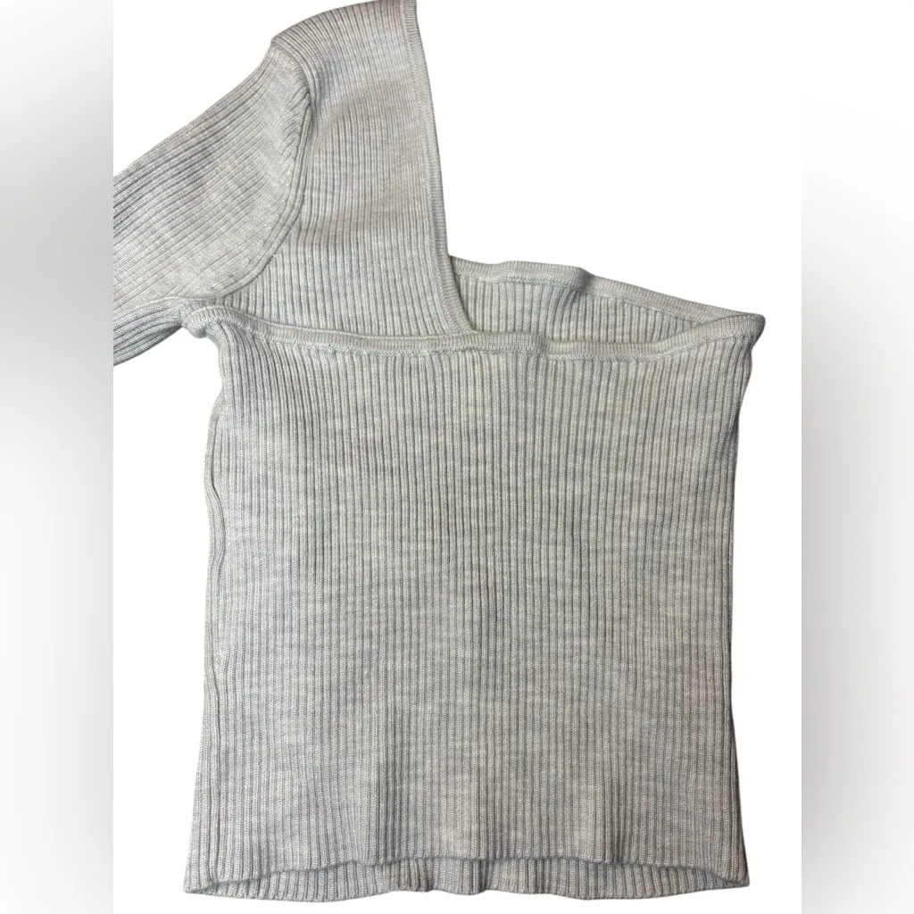 • Abercrombie one shoulder sweater top cream small - Image 3