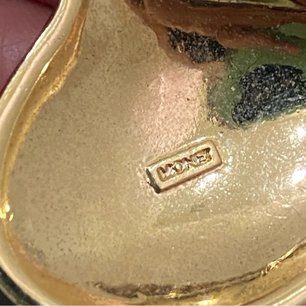 Vintage MONET Gold-tone Enameled Rhinestones Christmas Ornament Brooch 19g. - Image 10