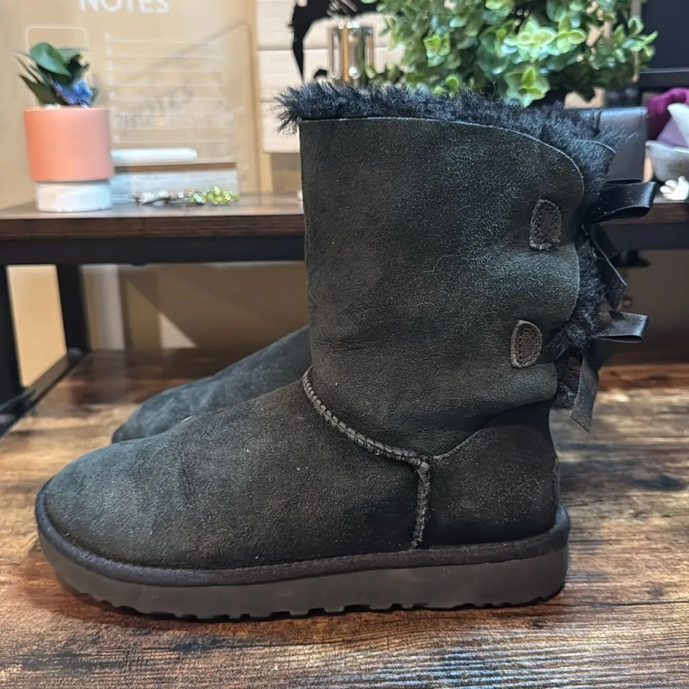 Ugg Bailey Bow Black Suede Boots size 6‎ - Image 4