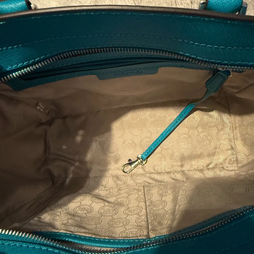 Michael Kors SELMA MD TZ Satchel Aquamarine Saffiano Leather - Image 8