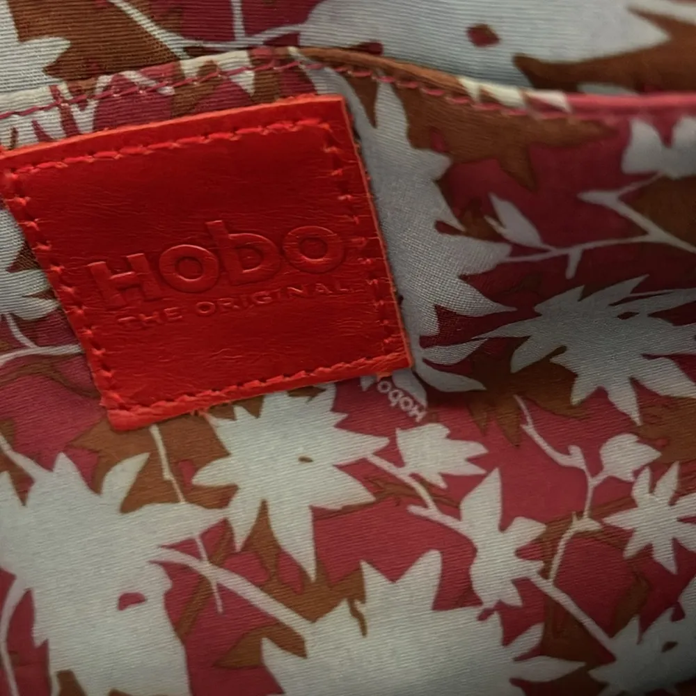 Hobo Wine Colored Leather Clutch 12"x7"x1" - Image 6