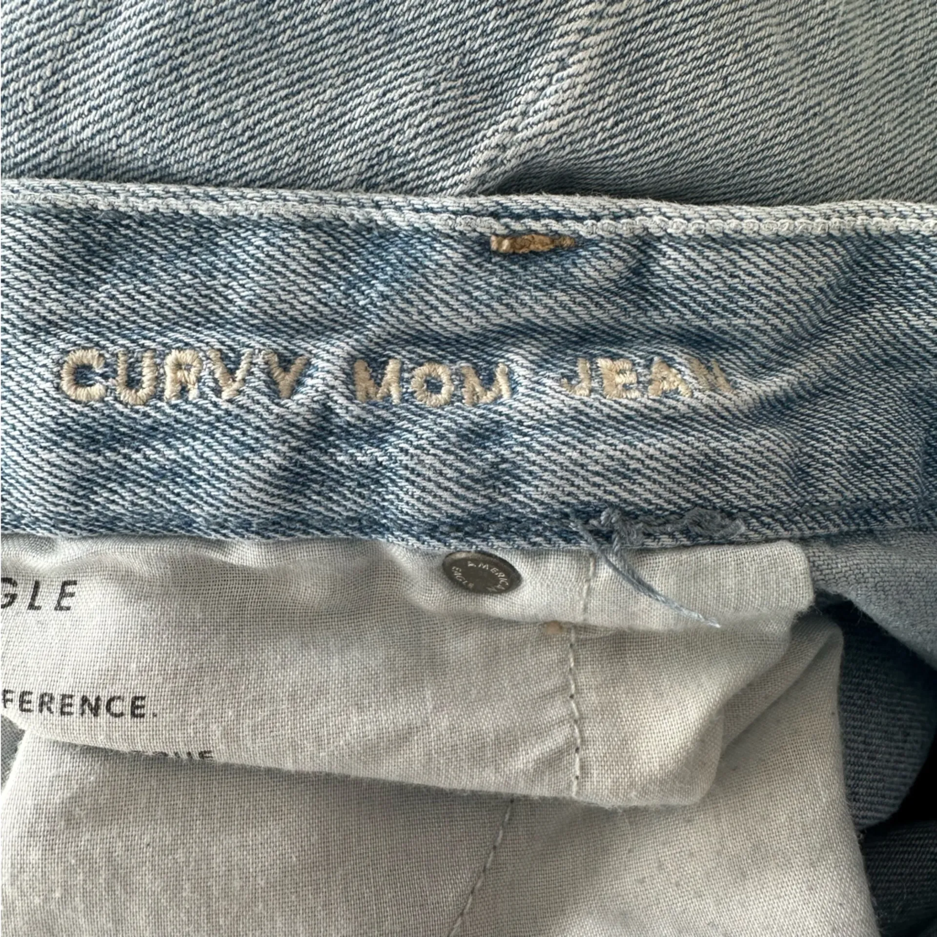 American Eagle Curvy Mom Jeans Women’s 20 Plus Distressed Light Wash Ripped - Image 8