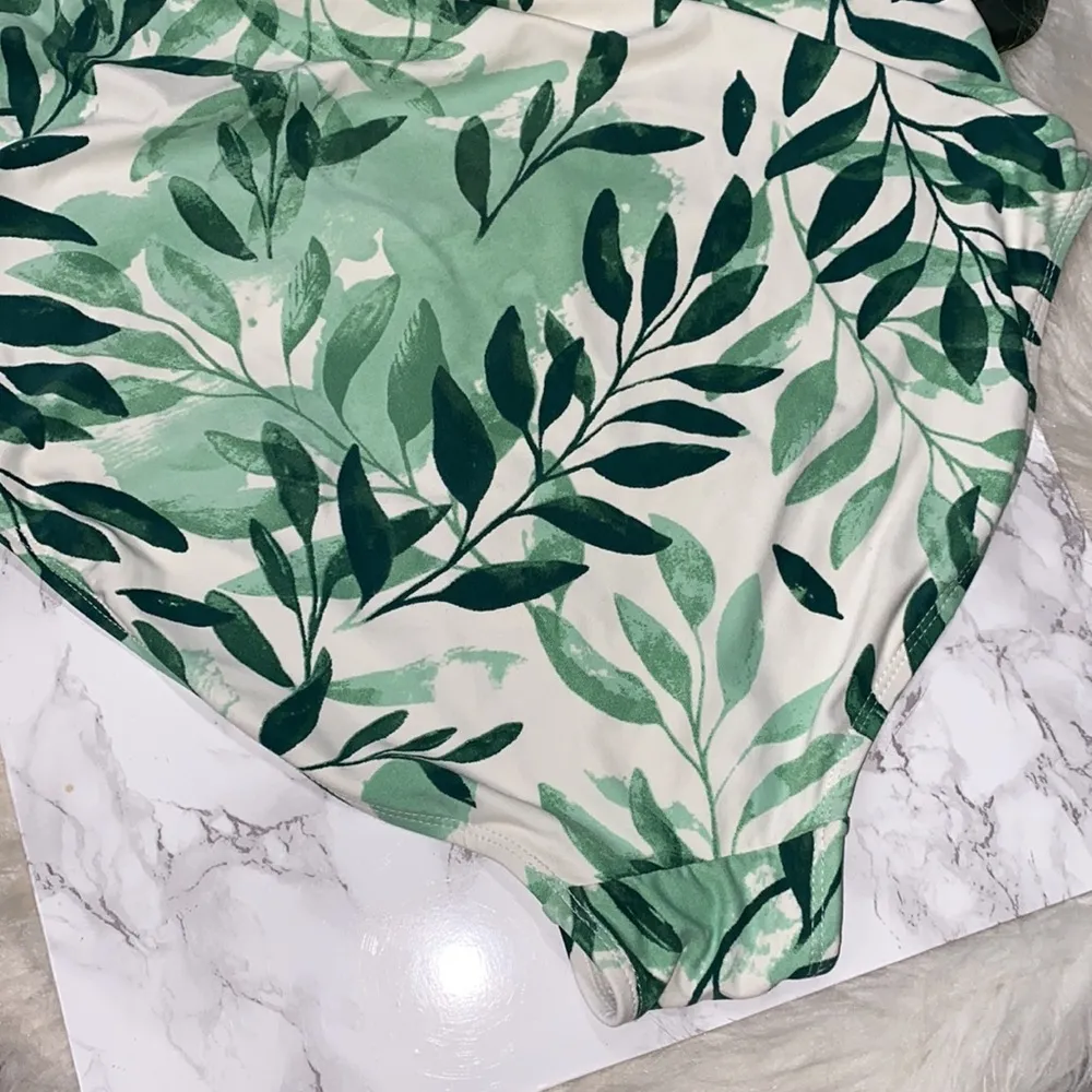 Green tropical one piece swimsuit padded - Image 5