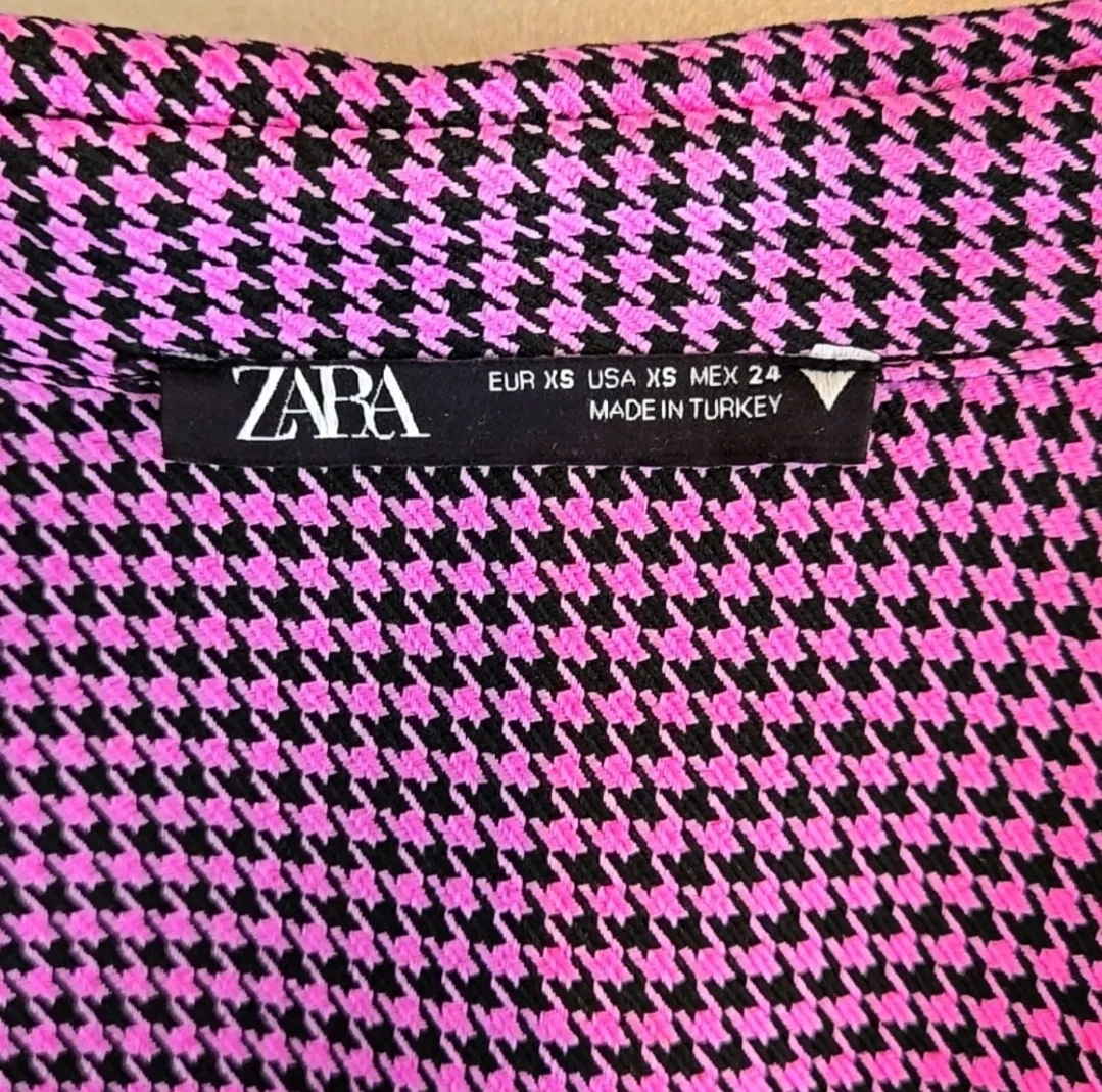NWOT Zara Houndstooth Checkered Polo Cropped Shirt - Image 4