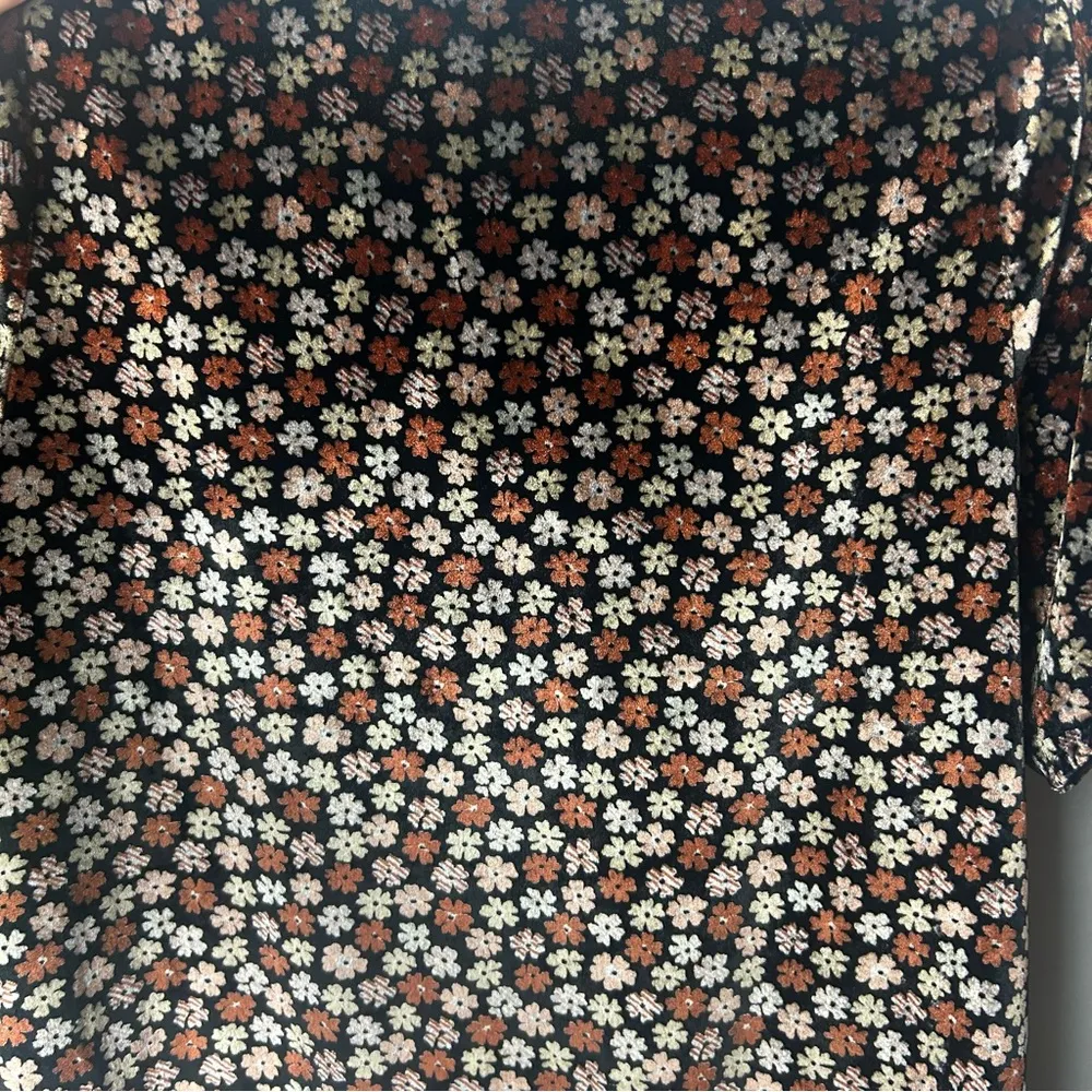 Madewell velvet tulip-sleeve ruffle top in petite blooms true black size xxs - Image 15