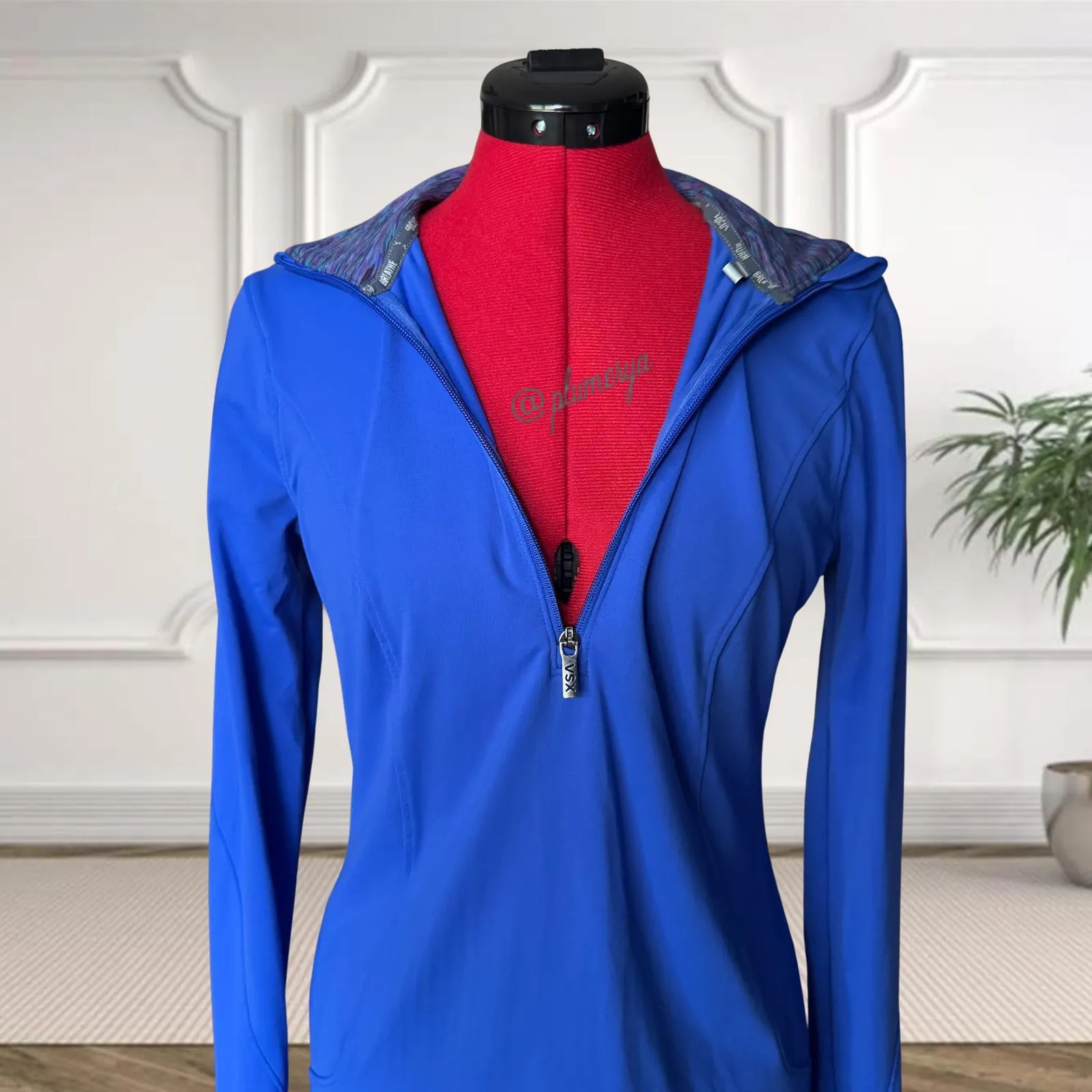 Victoria’s Secret VSX Sport Incredible Coverage Half-Zip Jacket Size S - Image 3