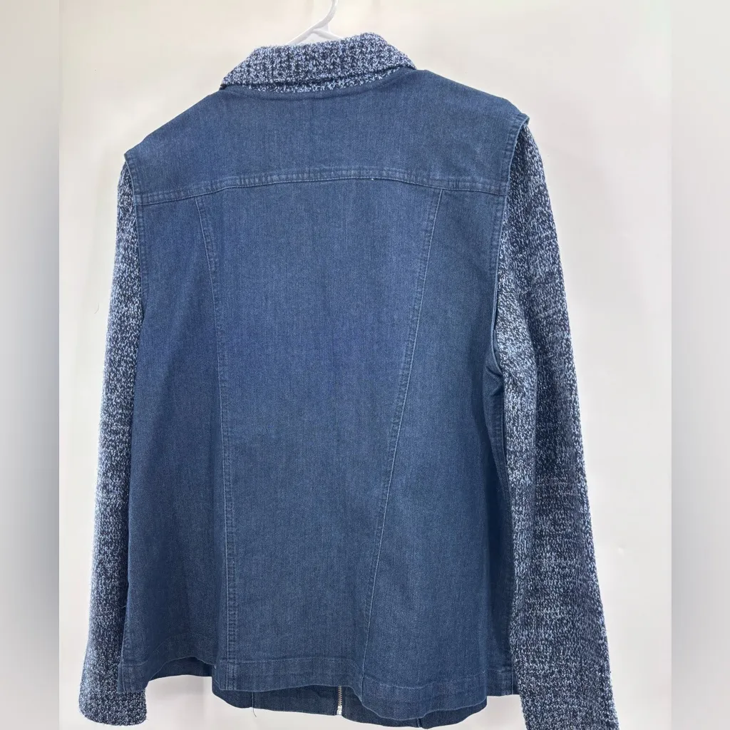 Denim&Co Blue Jean Jacket with Floral Embroidery Size 14 - Image 3