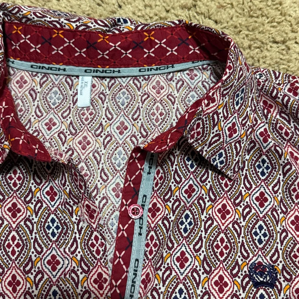 Cinch Red and White Geometric Patterned Apparel - Image 2