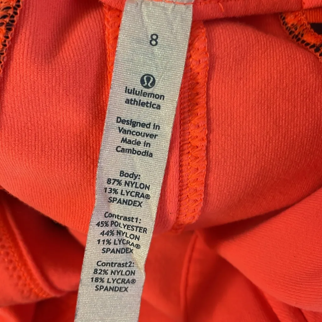 Lululemon Forme Jacket
Light Flare / Classic Stripe Light Flare Inkwell /Inkwell - Image 9