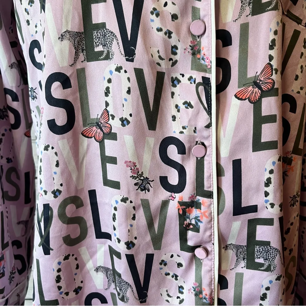 RARE Victoria's Secret Pink and Black LOVE Letter Print Sleep Shirt - Image 4