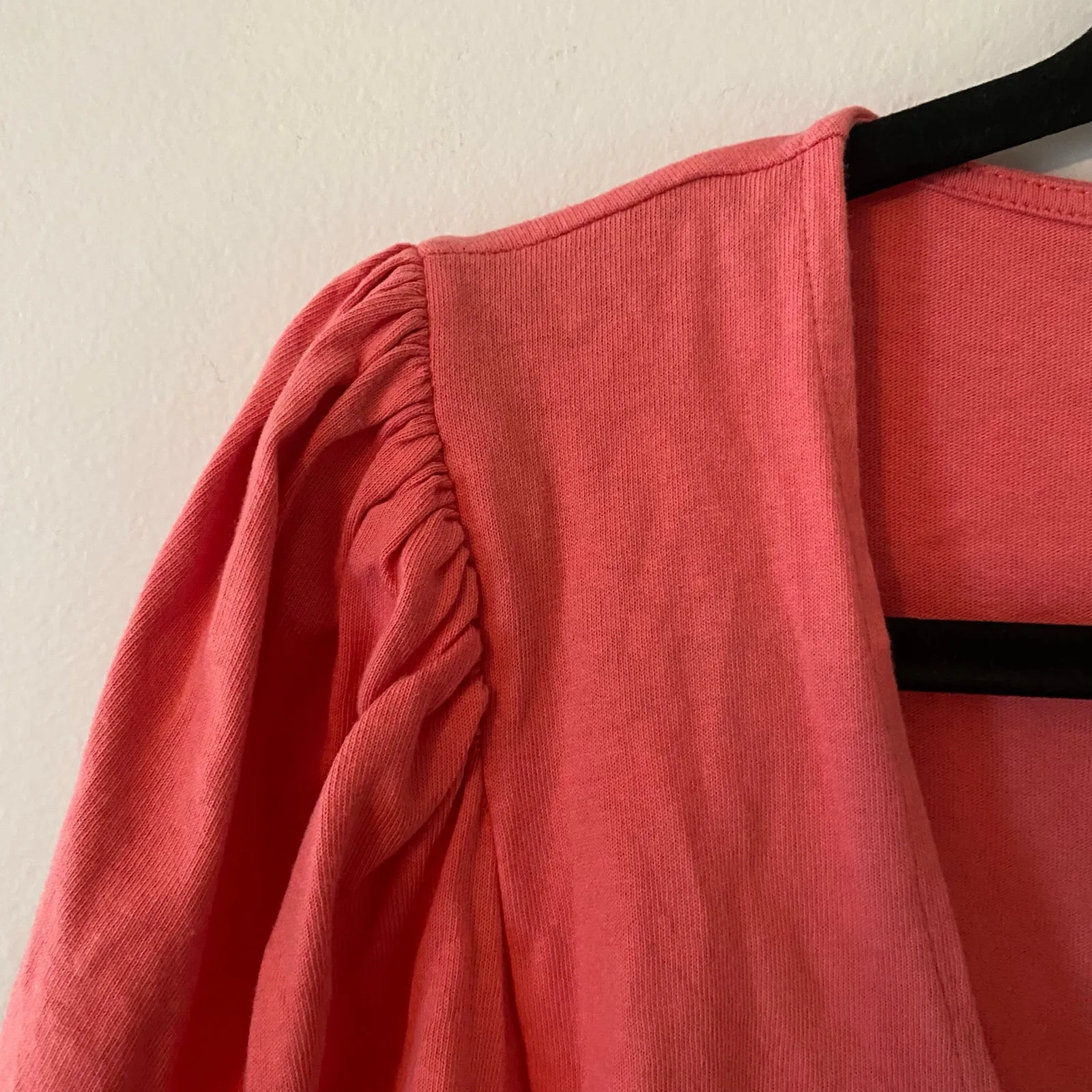 Free People Hot Pink Kitty Tee Puff Sleeve Cropped Tie Blouse Women's size XS - Image 4