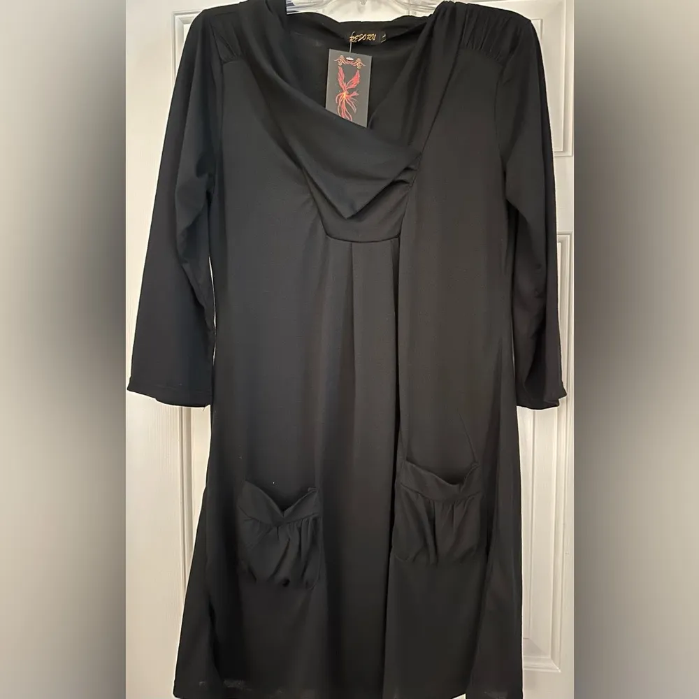 Casual black dress with front pockets - Image 3