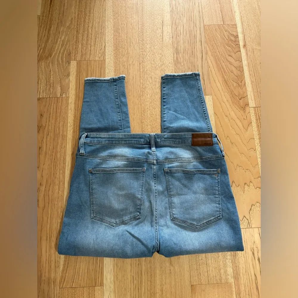 Madewell High Rise Crop Jeans - Image 4