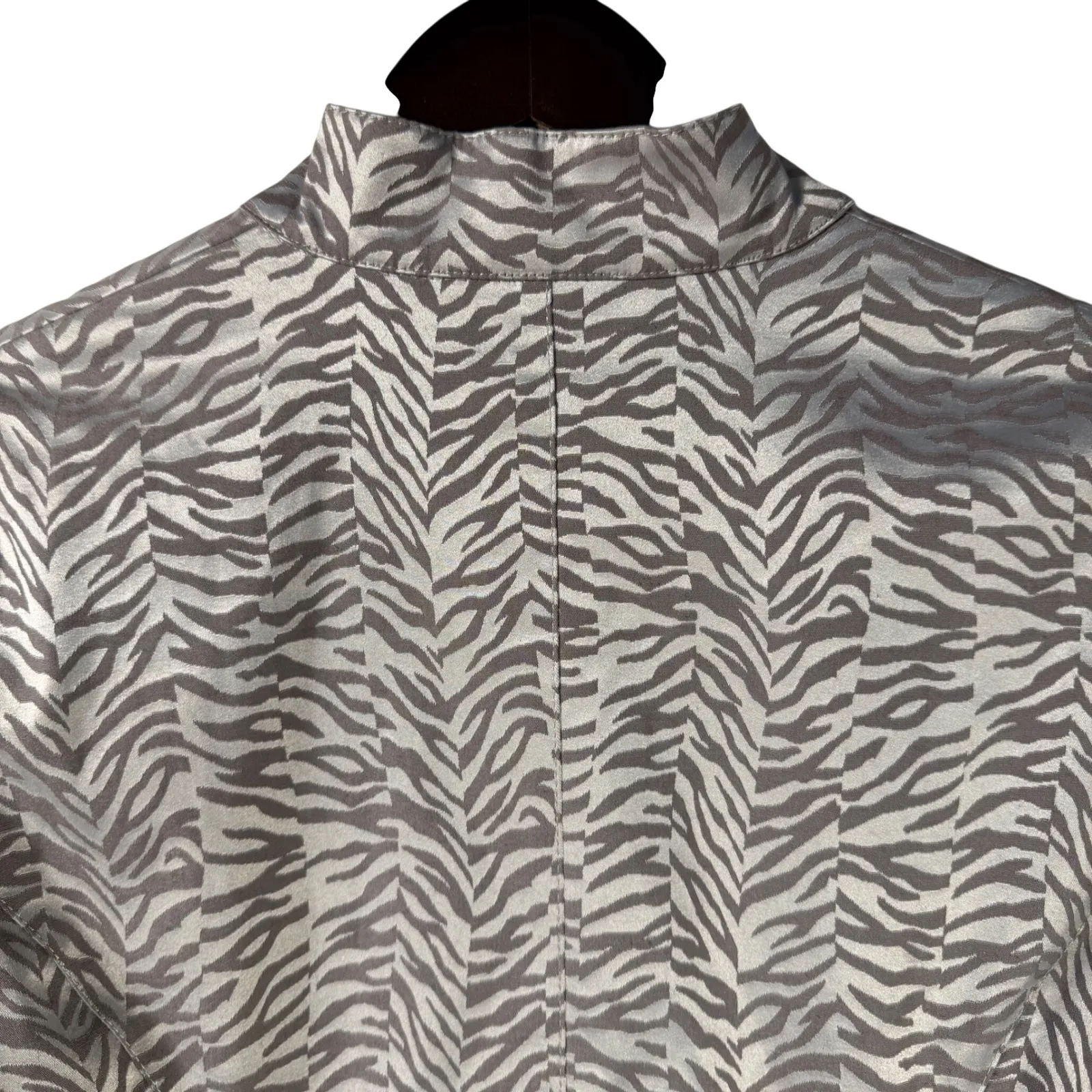 600 West Silver Gray Zebra Print Zip Front Jacket Blazer Women's Size 6 - Image 8