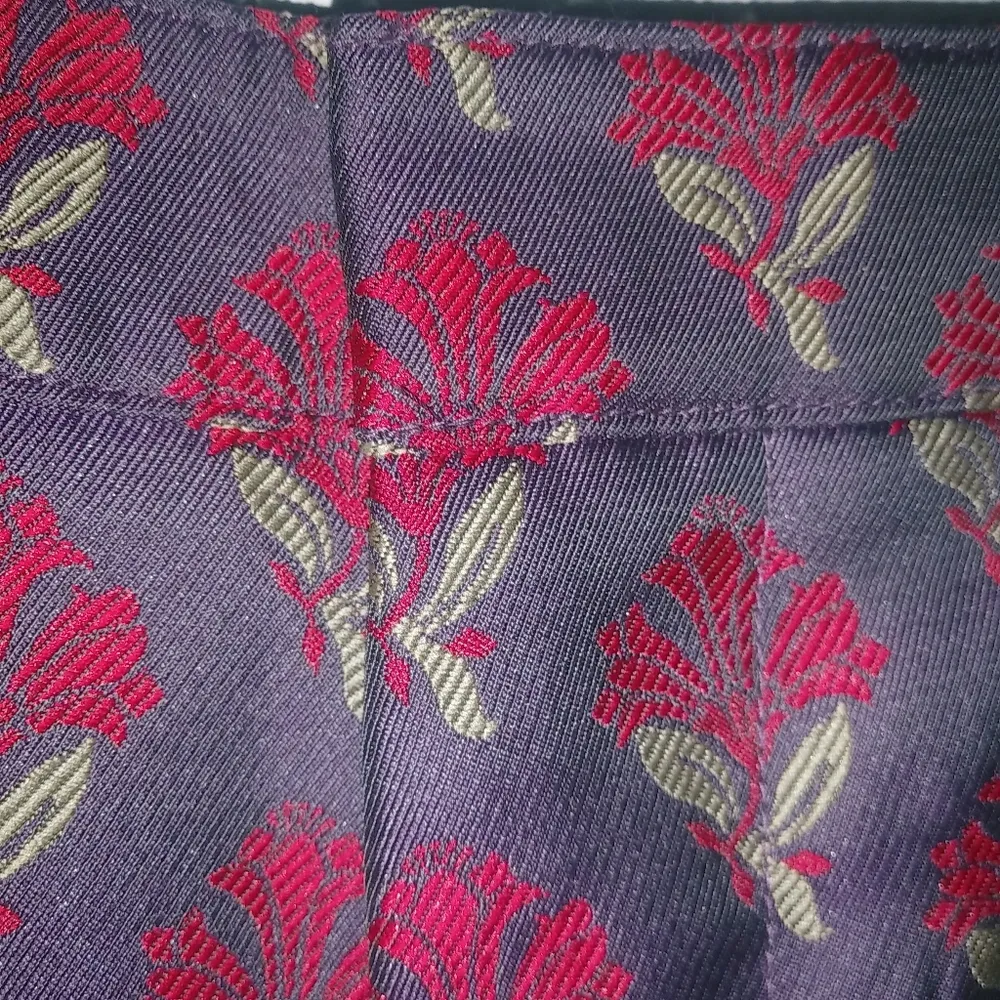Club Monaco 30 8/10 Purple Red Bouquet Straight Leg Ankle Cut Pants - Image 7