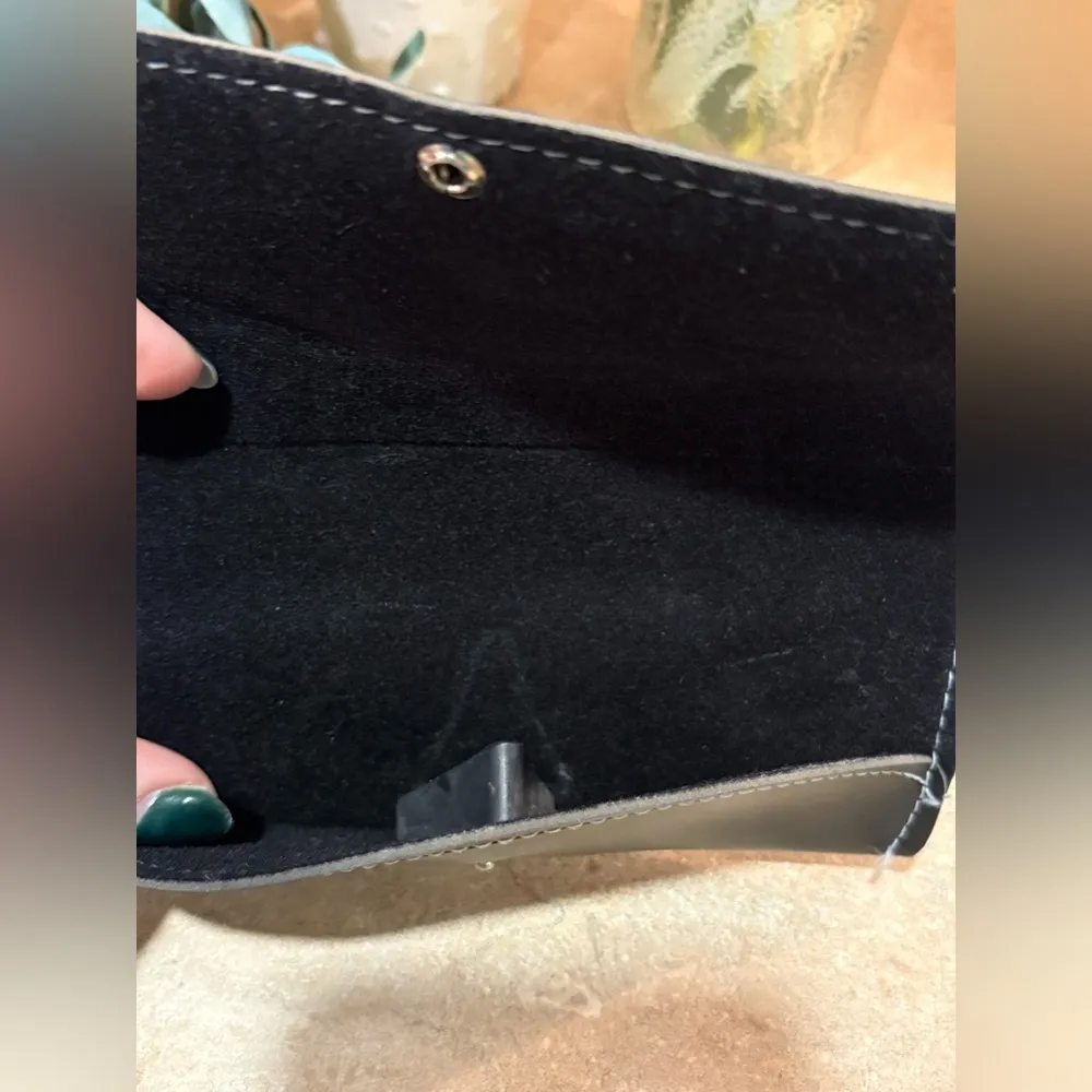 Vintage Y2K Ray-Ban Side-Street Pleather Soft Shell Protective Case Felt Lined - Image 4