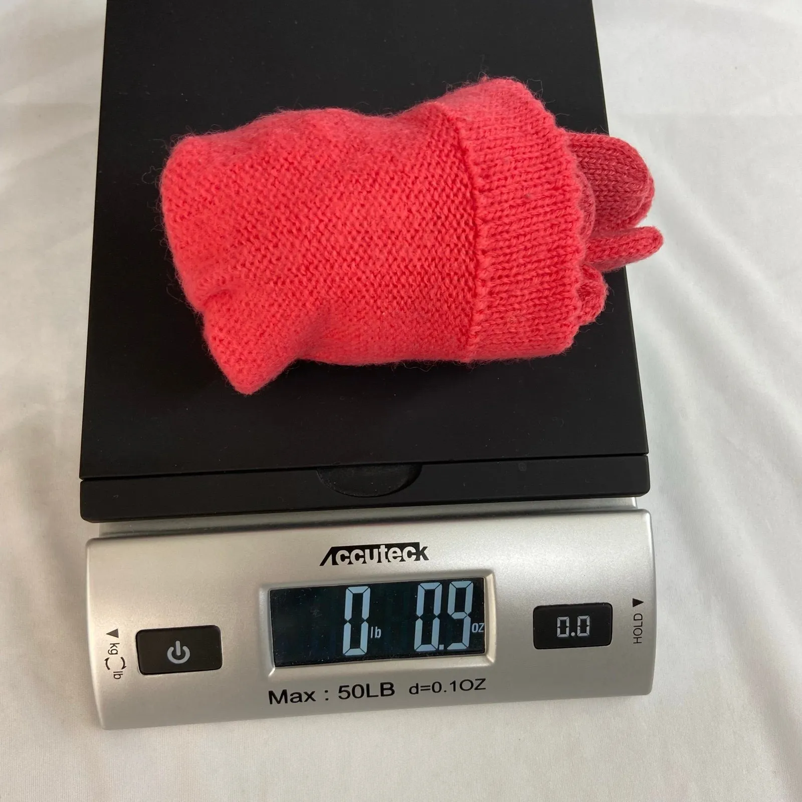 Women's reddish deep pink knit zig zag cuff warm winter gloves cold gear OS - Image 7