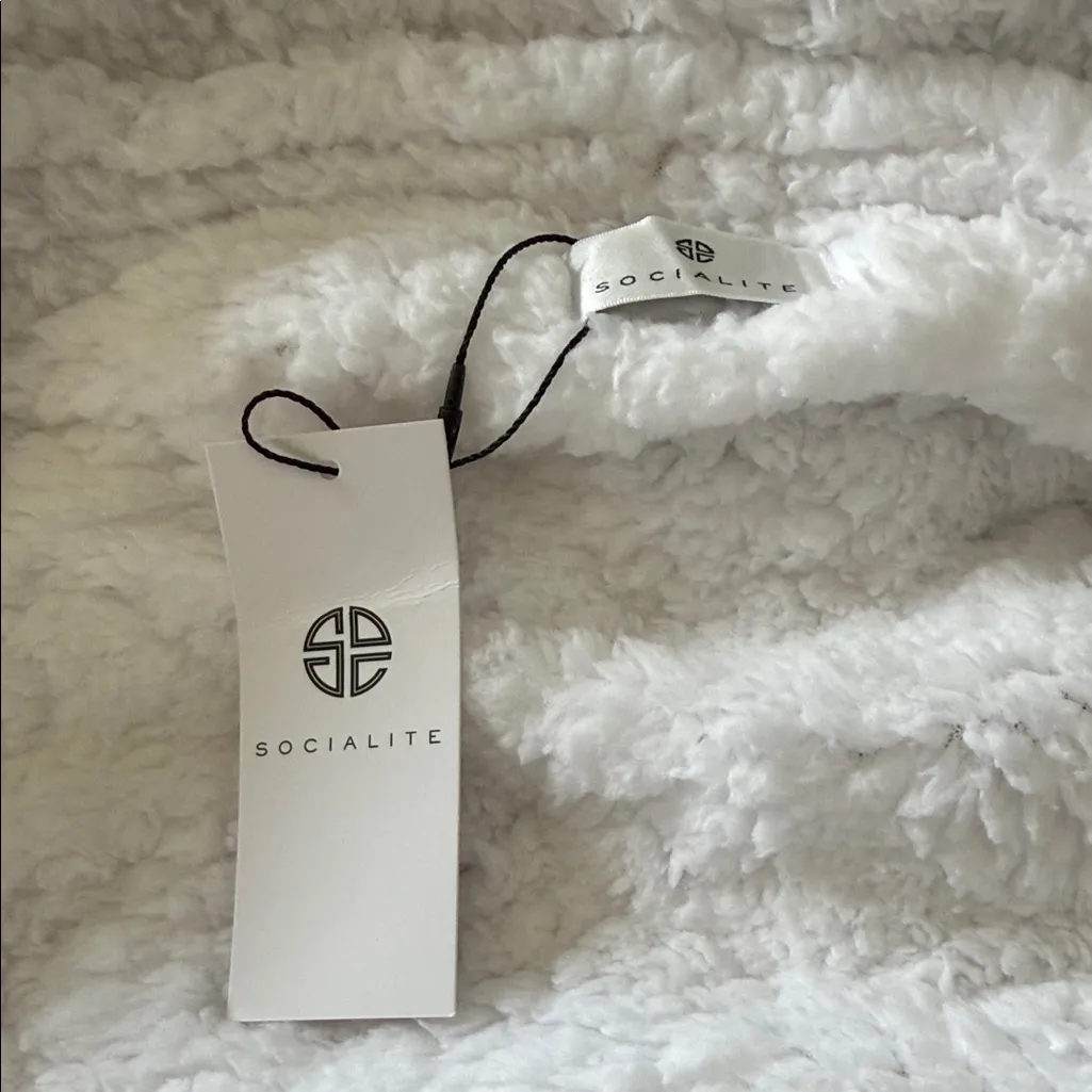 Socialite Hooded Sherpa Wrap Blanket Cape Tan Plush Faux Fur Lined Cozy Throw - Image 2