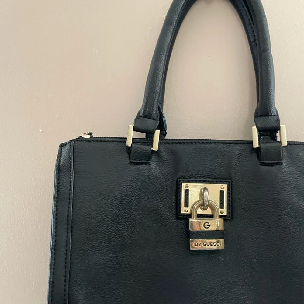 Guess Leather Handbag Black/Coal Top Handle Bag - Image 3