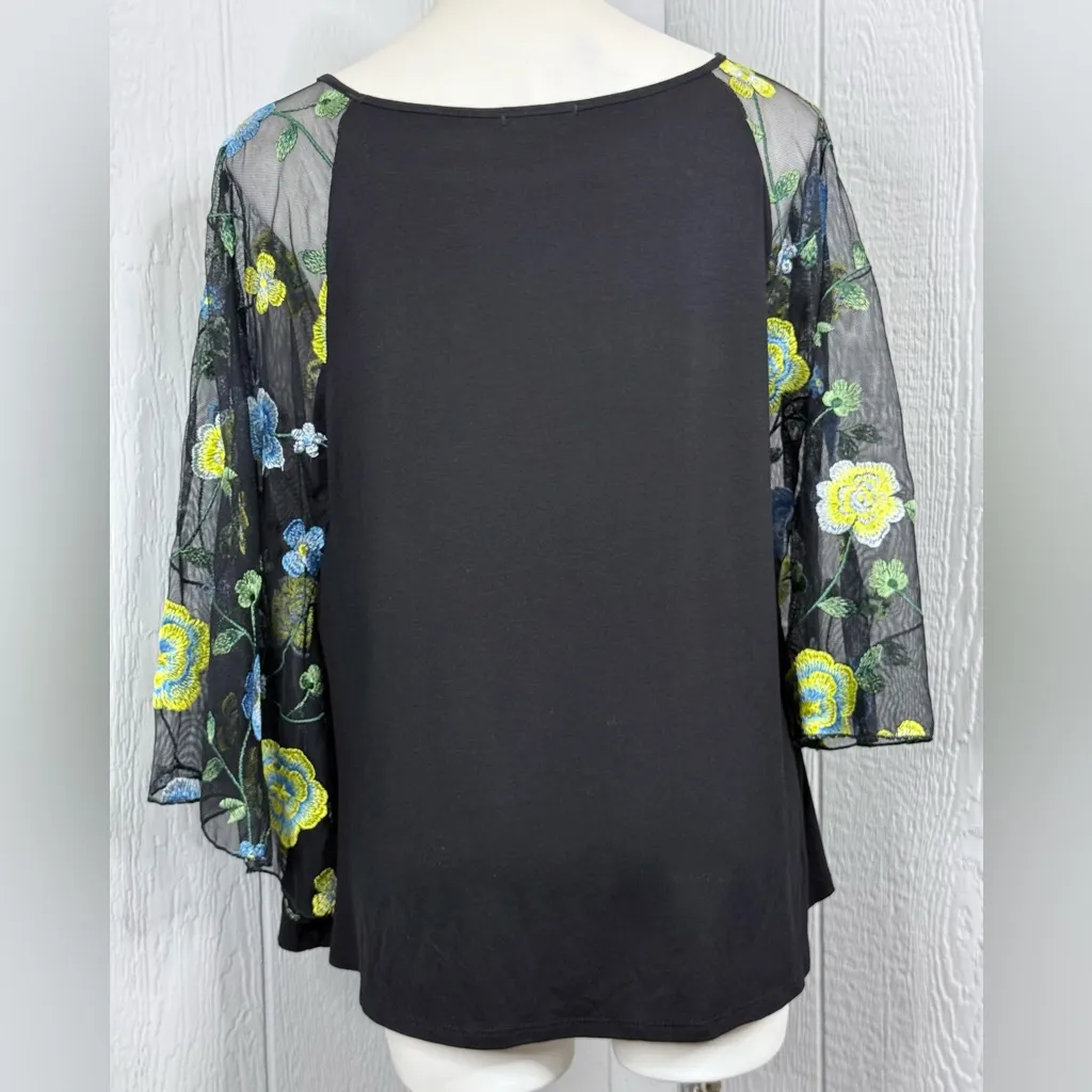 Cha Cha Vente Black Blouse with Floral Sheer Sleeves Size L - Image 3