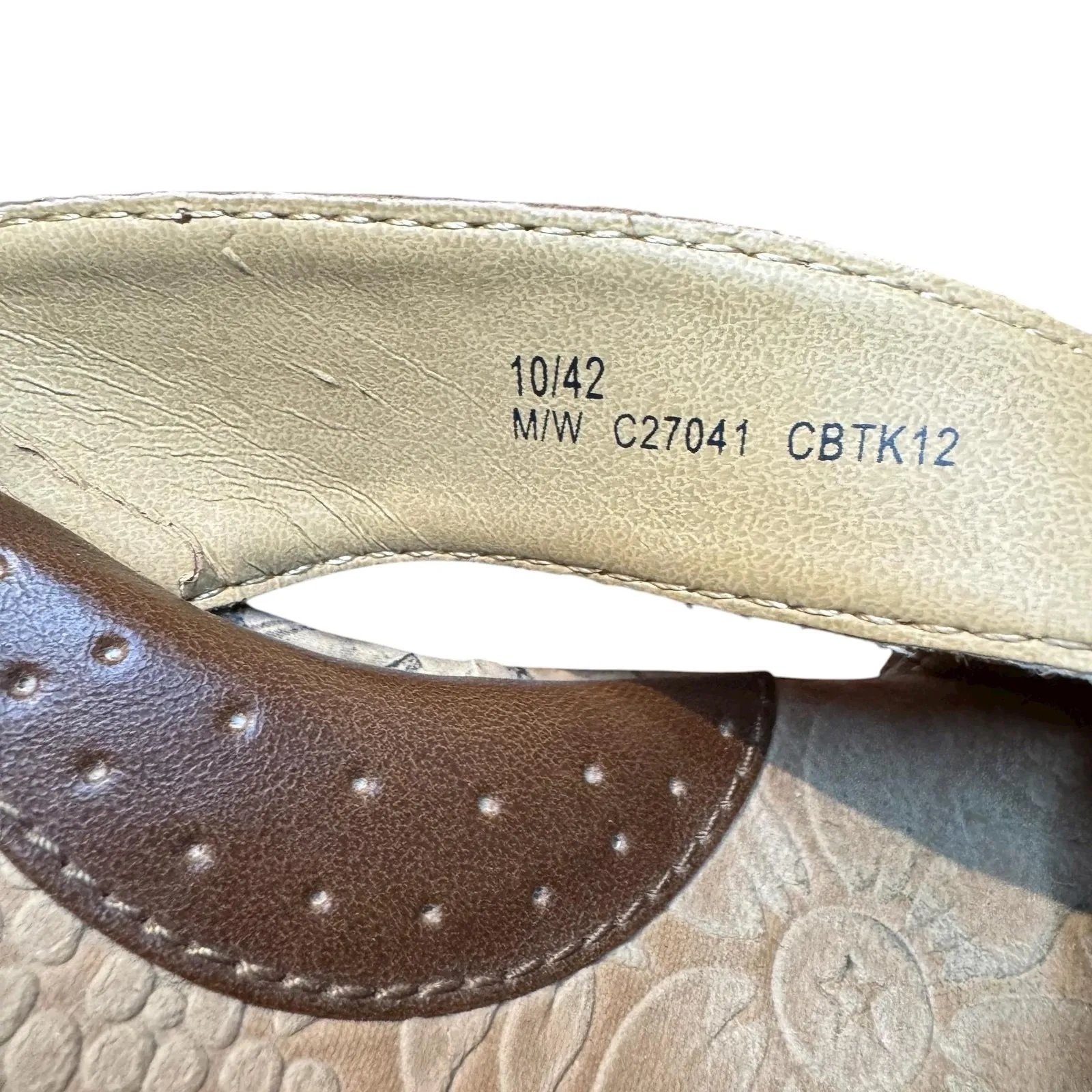 Adrienne‎ Vittadini Sport Sandals Womens Size 10 Taupe Cape Ann Wedge Back Zip - Image 2