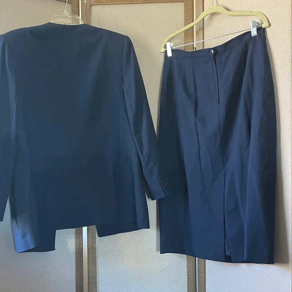 Vintage Sasson Paris New York Red Label navy skirt set 14 - Image 7