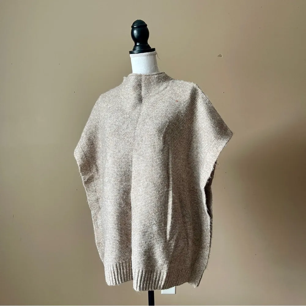 UNIVERSAL THREAD | Tan Poncho Knit Sweater Sz OSFM - Image 4