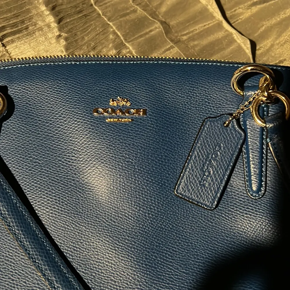 Coach Large Christie Leather Handbag w/Adjustable Strap & 4 Compartments - Image 5